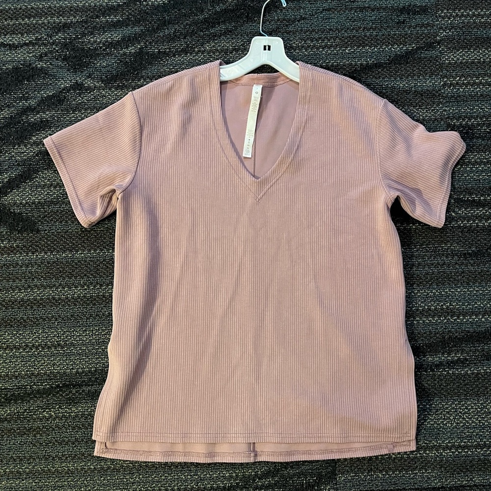 Lululemon Love Vneck Tee (Ribbed)